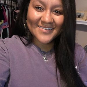 Meet your Posher, Mariela